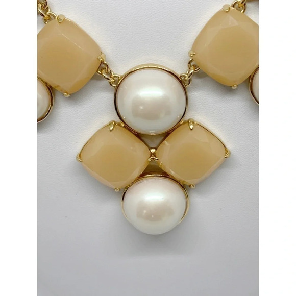 Kate Spade Cushion Pearl Necklace NWT $128 - Picture 2 of 3